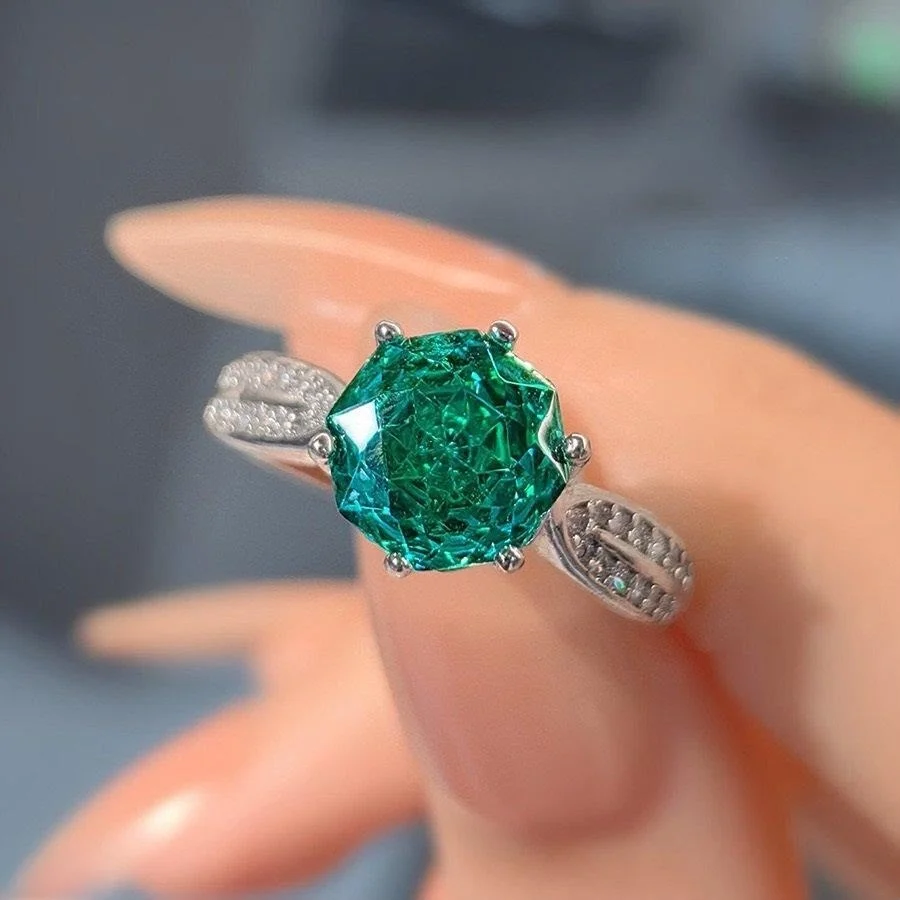 EBH00769 GWH Imp Round Stone Ring - EBH